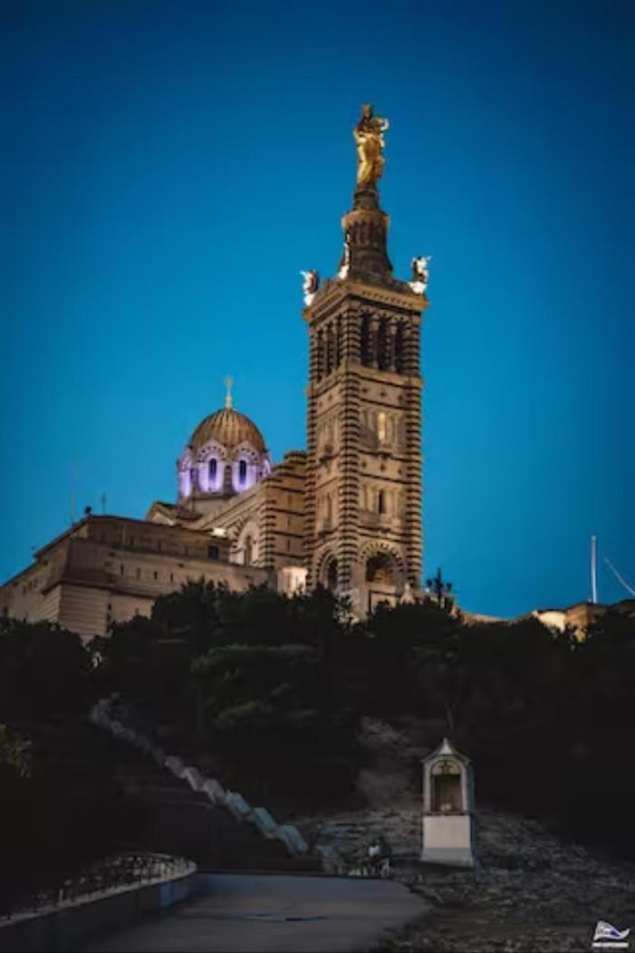 Studio Vieux-Port Vue Basilique Notre-Dame Marseille Exterior photo