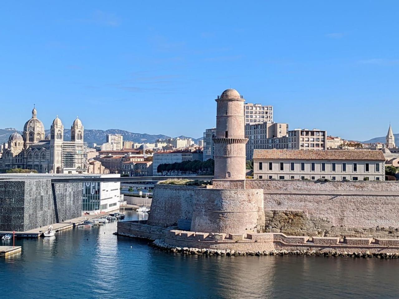 Studio Vieux-Port Vue Basilique Notre-Dame Marseille Exterior photo